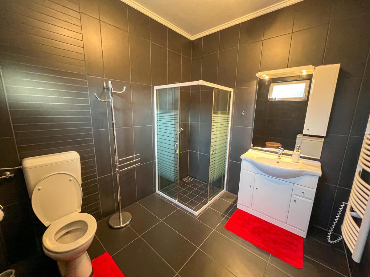 Sunnyside Apartmanhaz 잘라카로쉬 외부 사진