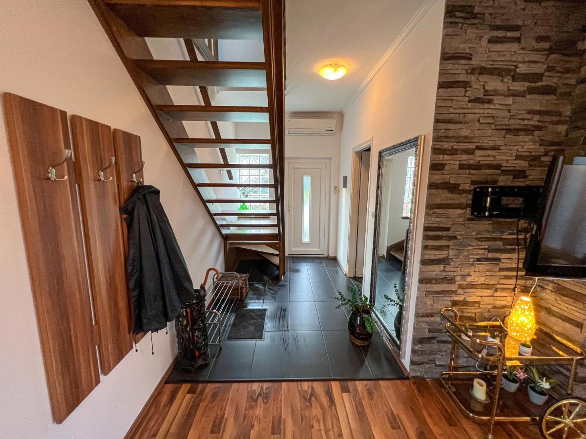 Sunnyside Apartmanhaz 잘라카로쉬 외부 사진